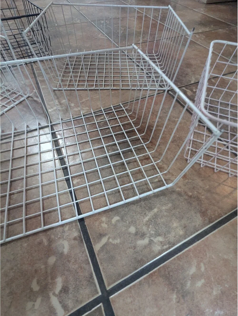 Set of 6 Metal Wire Storage Baskets in Various Colors